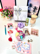 Load image into Gallery viewer, Women’s Day Hamper | Hamper for Girls | Gift for girls