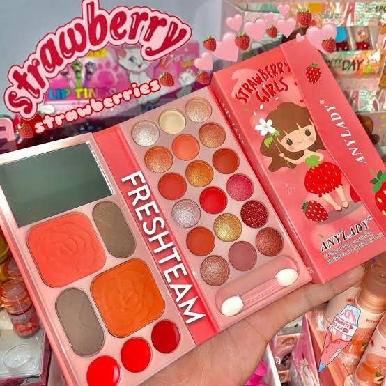 Strawberry 5 in 1 palette Multiuse palette Kawaii makeup palette