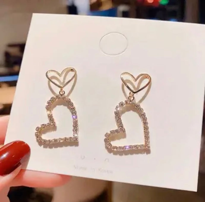 Korean Earrings | heart shaped earrings (1pc)
