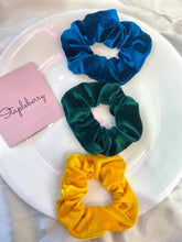 Load image into Gallery viewer, Velvet Scrunchie Combos
