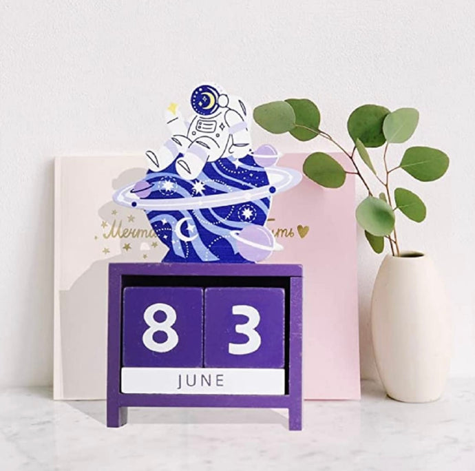 DIY space calendar