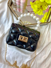 Load image into Gallery viewer, Miniature pearl sling bag
