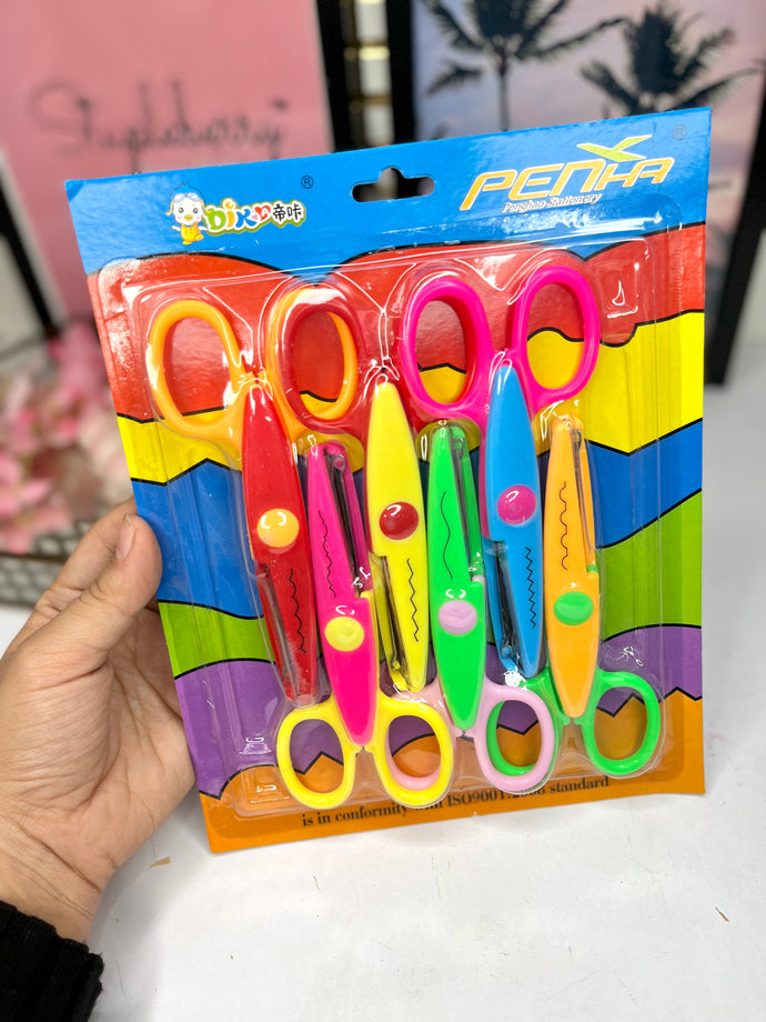 Designer scissors pack
