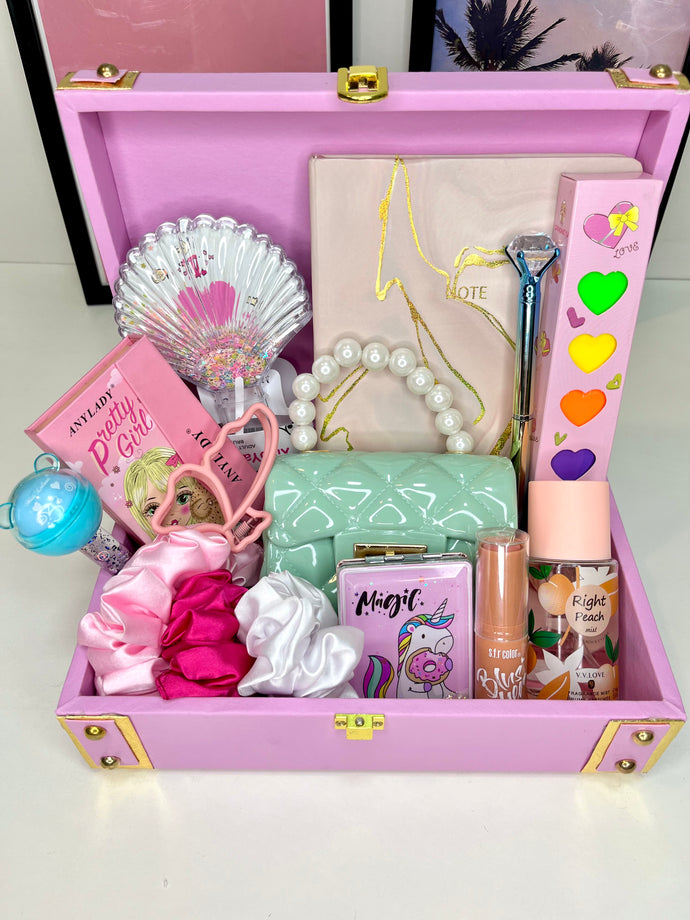 Pretty Girl Hamper | Trunk Box hamper